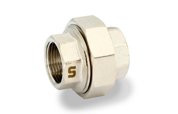 Разъемное соединение В  1/2" с прокладкой O-RING, никелированное UNI-FITT